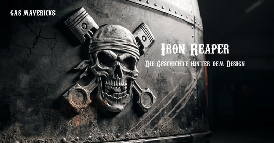 Skull mit gekreuzten Kolben als Relief auf verwittertem Metall mit Nieten und Rostspuren, dramatische Seitenbeleuchtung, düstere Outlaw-Atmosphäre – Gas Mavericks Iron Reaper Design